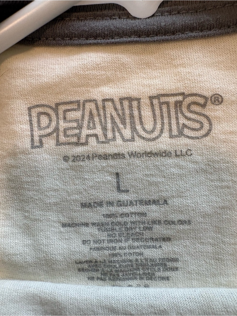 Peanuts T shirt - Women’s Large - Picture 4 of 7
